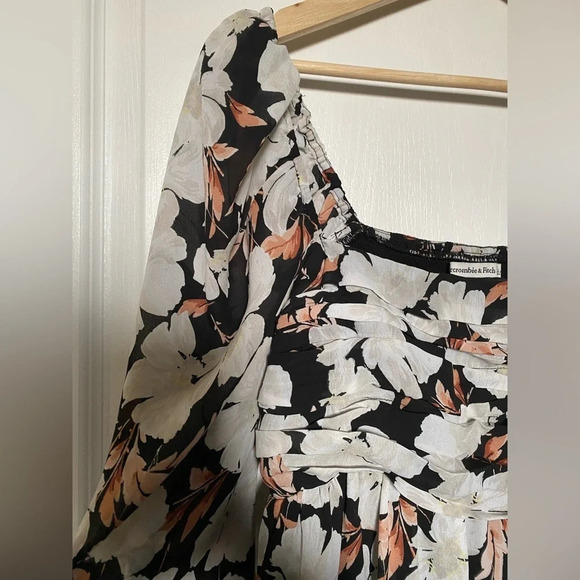 Abercrombie  & Fitch Ruched Mini Dress - Picture 7 of 9